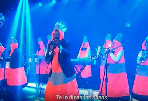 La banda del Cono canta canción para los conductores imprudentes