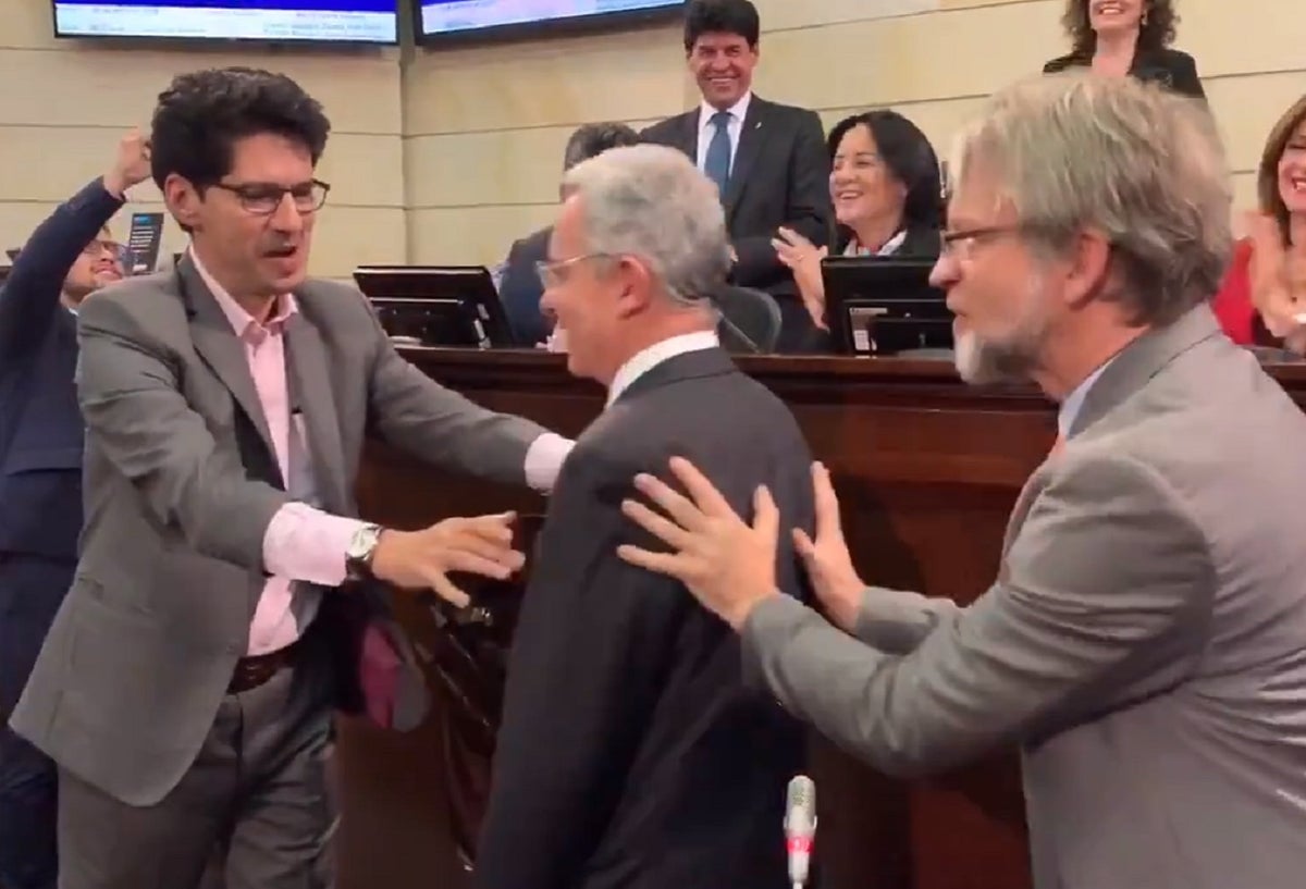 Mockus y Uribe