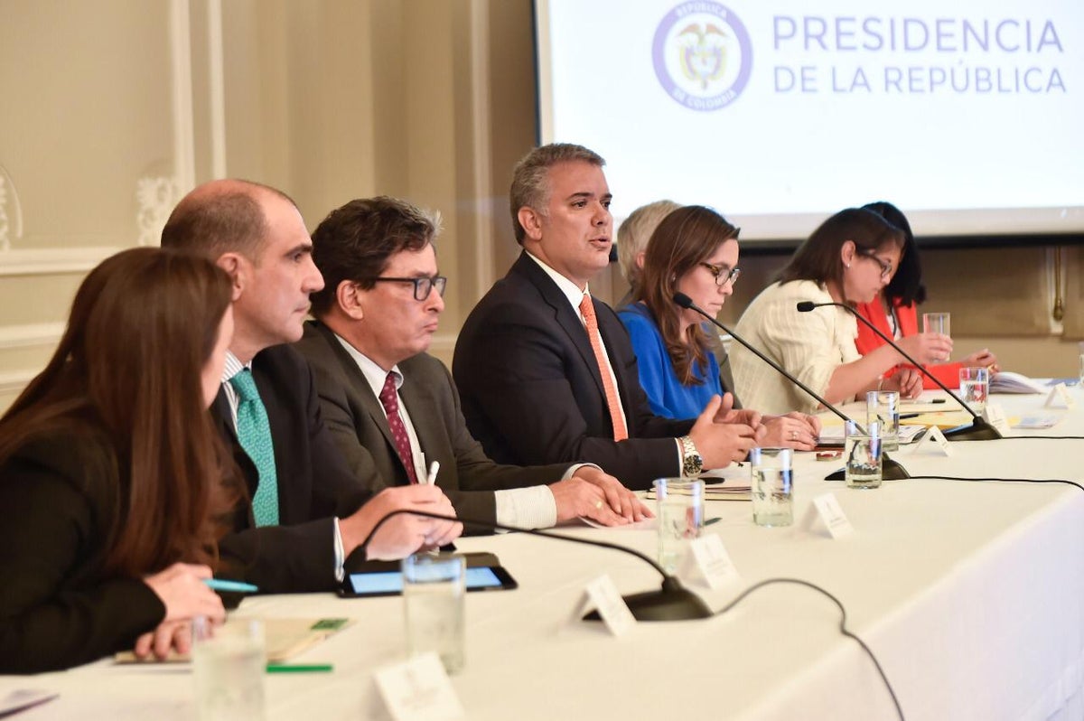 Presidente Iván Duque con equipo de ministros