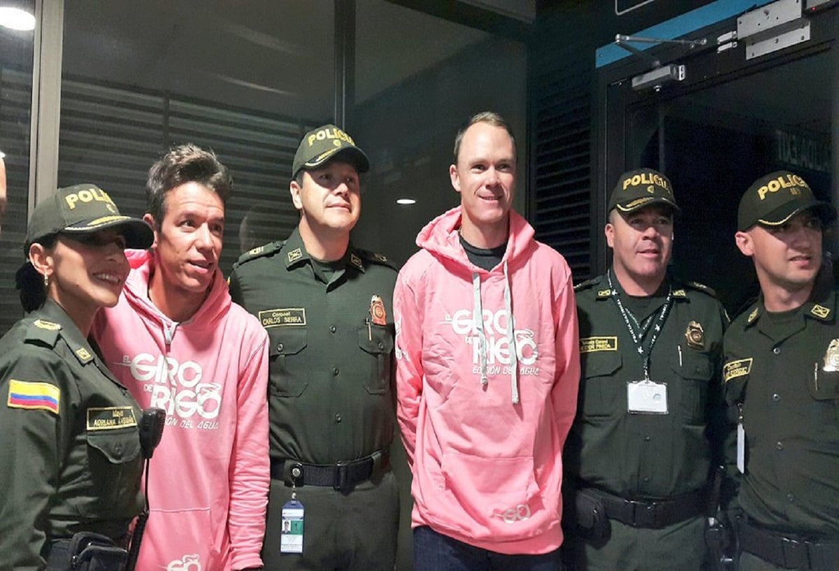 El cuatro veces ganador del Tour de Francia, Chris Froome, arribó al aeropuerto José María Córdova de Rionegro.