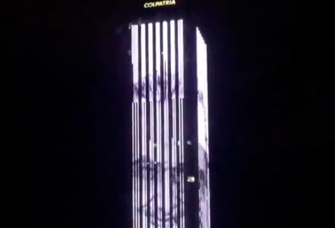 Homenaje a Stan Lee en la Torre Colpatria, en Bogotá