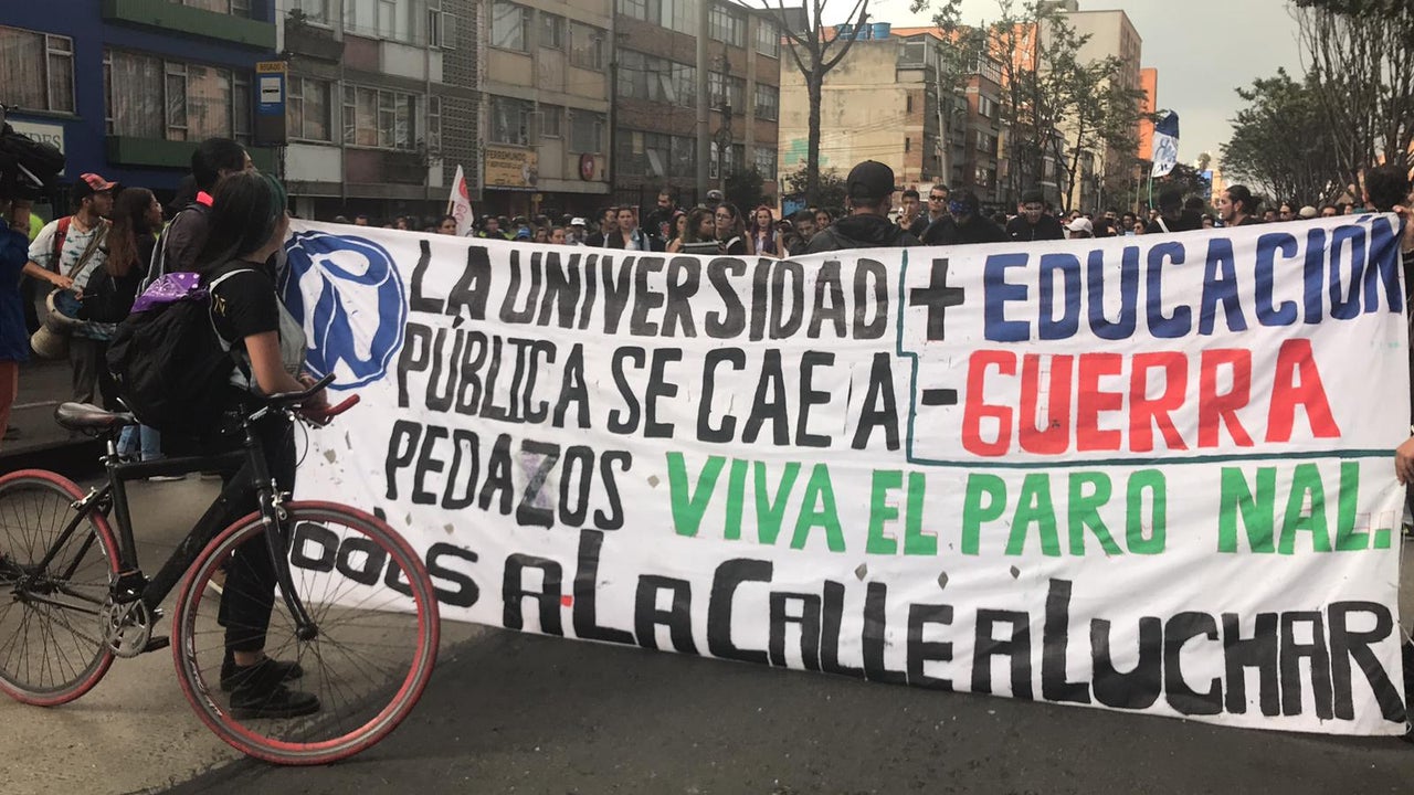 Marcha de estudiantes dejó nuevos disturbios en Bogotá