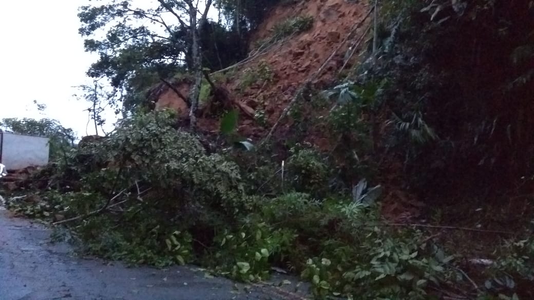 Derrumbe autopista Medellín-Bogotá.
