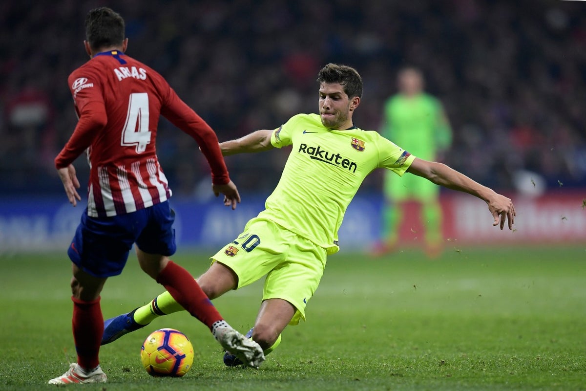 El Atlético de Madrid y el Barcelona empataron en el último minuto del encuentro.