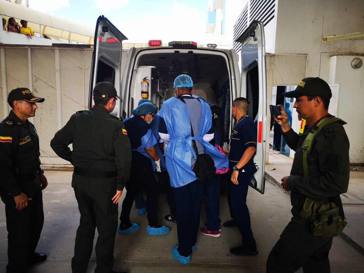 Traslado de policía herido en Maicao