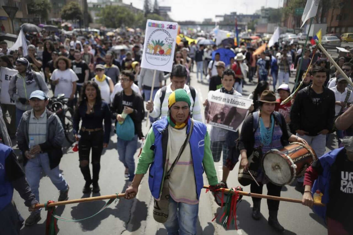 Estudiantes, trabajadores, educadores y campesinos salieron a las calles para reclamar mejores condiciones en sus respectivos oficios.