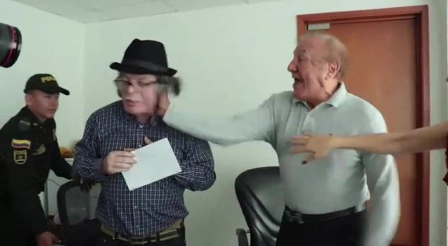 Alcalde de Bucarmanga, Rodolfo Hernádez, agrede a concejal