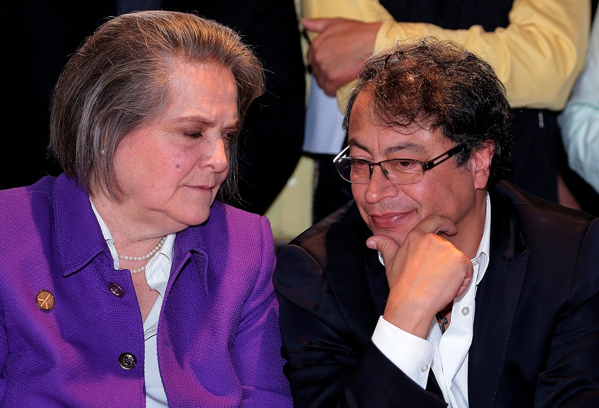 Clara López y Gustavo Petro, el 4 de diciembre de 2017 en Bogotá