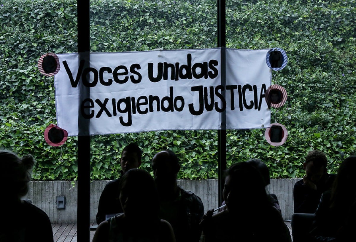 Víctimas exigen justicia por el caso de los llamados "Falsos Positivos"
