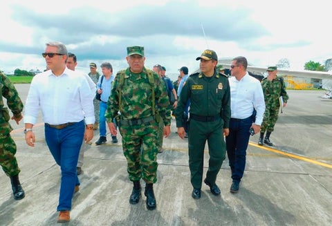 El presidente de la República, Iván Duque, arribando a Tumaco, en Nariño, donde sobrevoló la zona donde se adelantó la operación contra alias Guacho, el 2 de diciembre de 2018