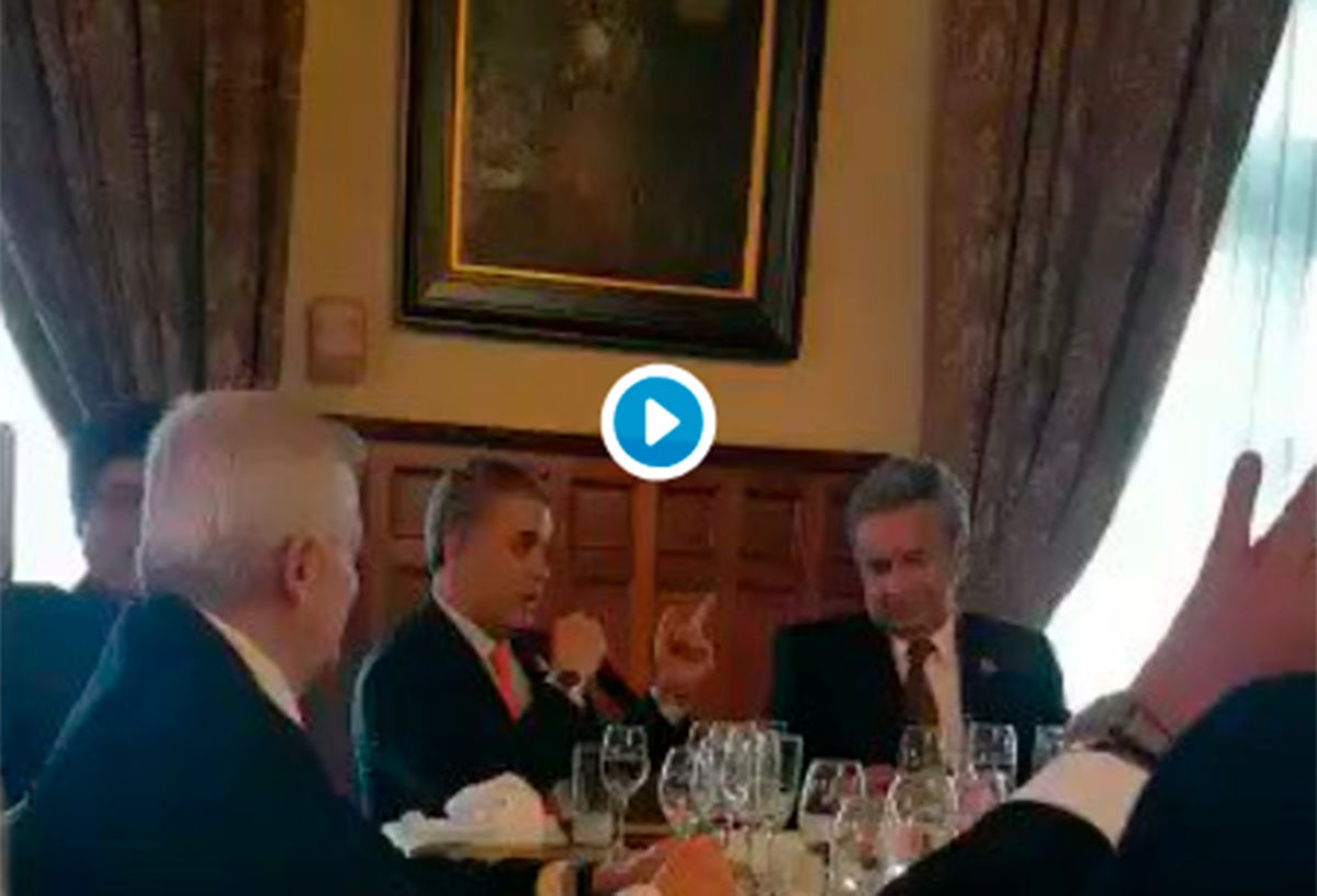 Los presidentes Iván Duque y Lenín Moreno en el marco de su encuentro en Ecuador