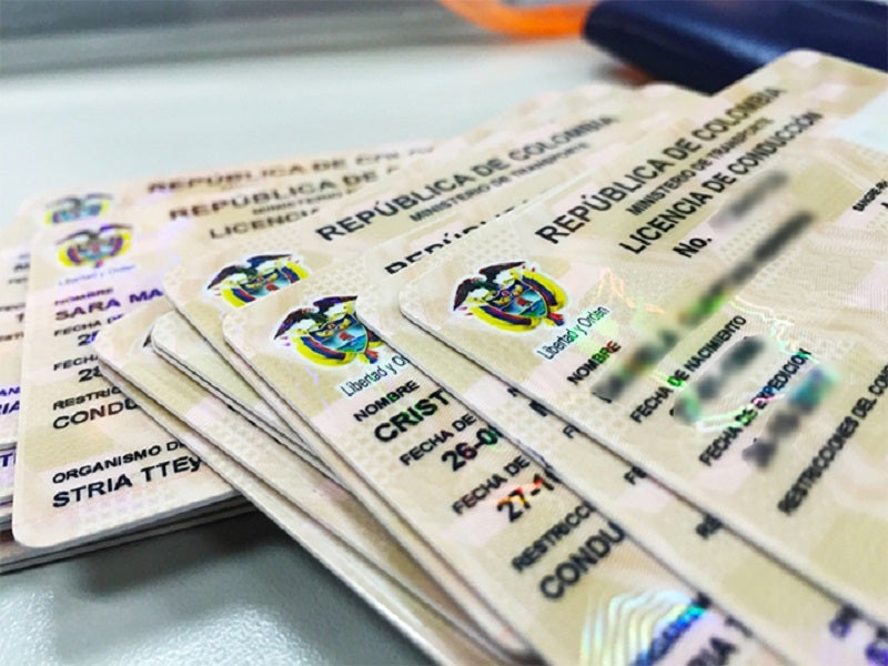 Licencias de conducción en Colombia