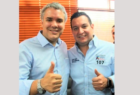 La foto que tiene el representante Óscar Villamizar en su perfil de Twitter, junto al presidente Iván Duque