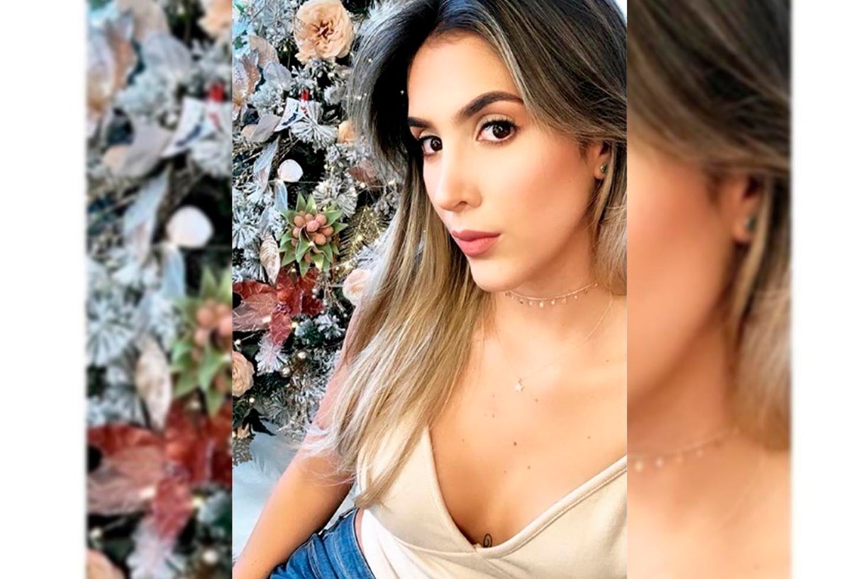 La empresaria se robó suspiros en redes sociales con su escultural cuerpo.