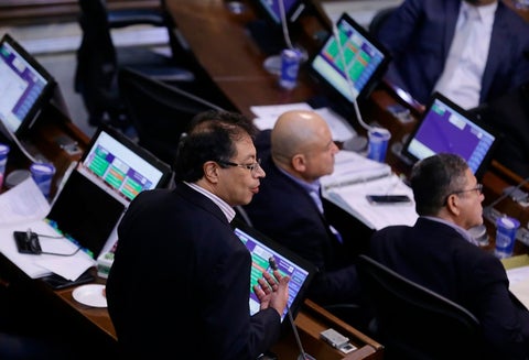 El senador Gustavo Petro en el Congreso de la República.