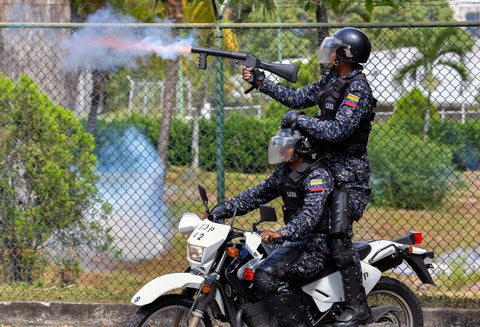 Policías venezolanos en Caracas durante una marcha estudiantil, el 21 de noviembre de 2018