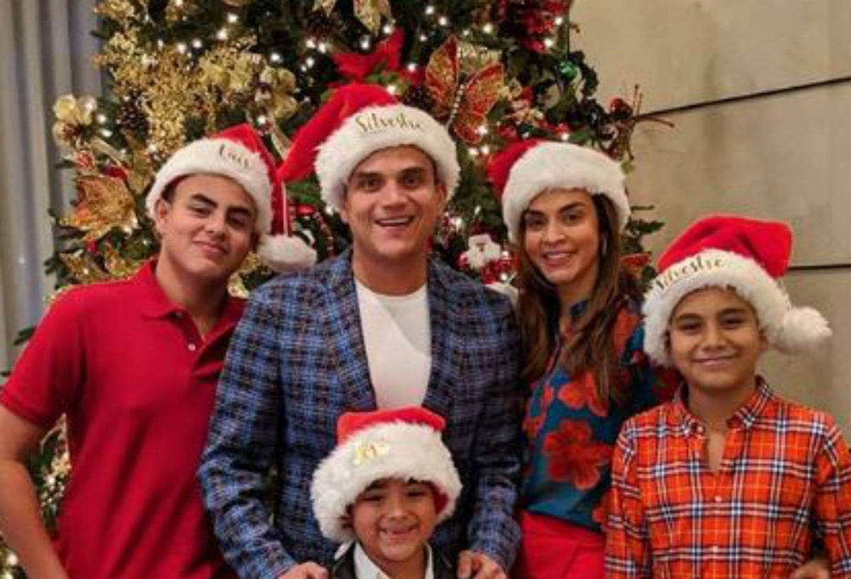 Silvestre Dangond y su familia en Navidad