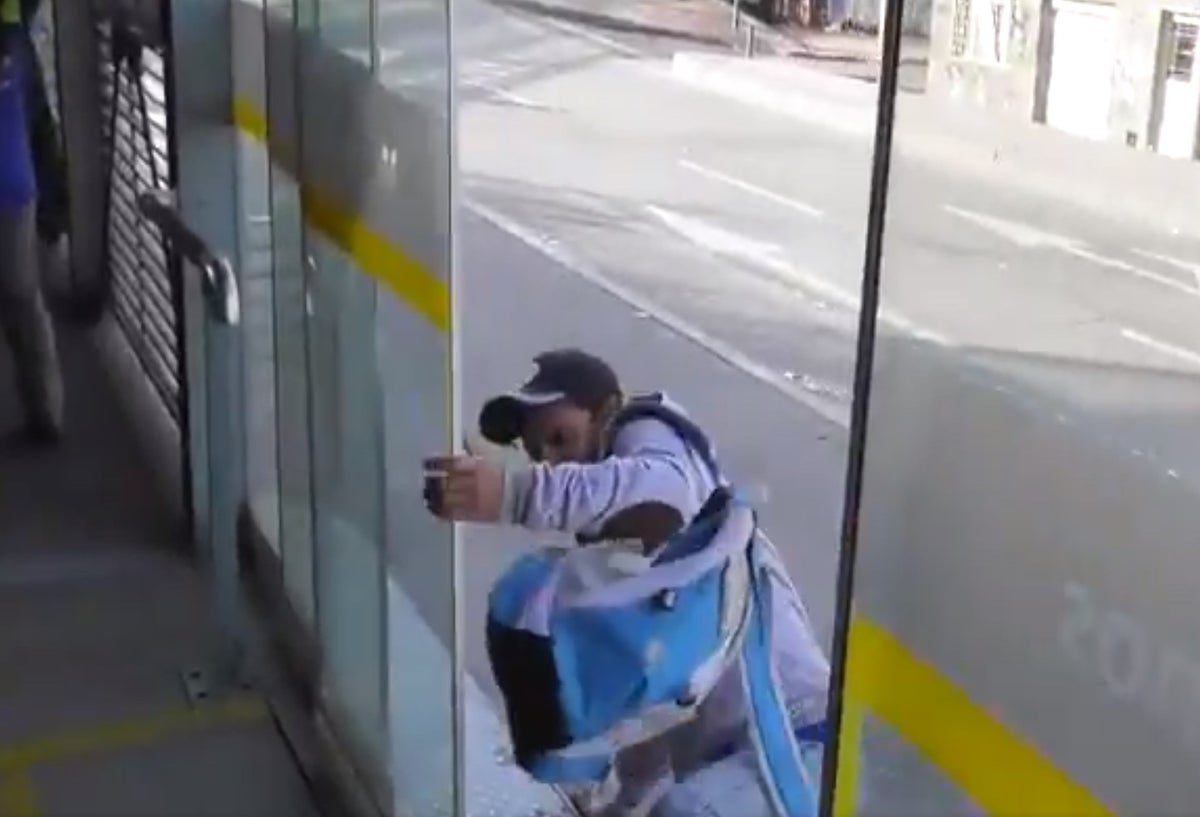 No cesan los problemas por los colados en Transmilenio.