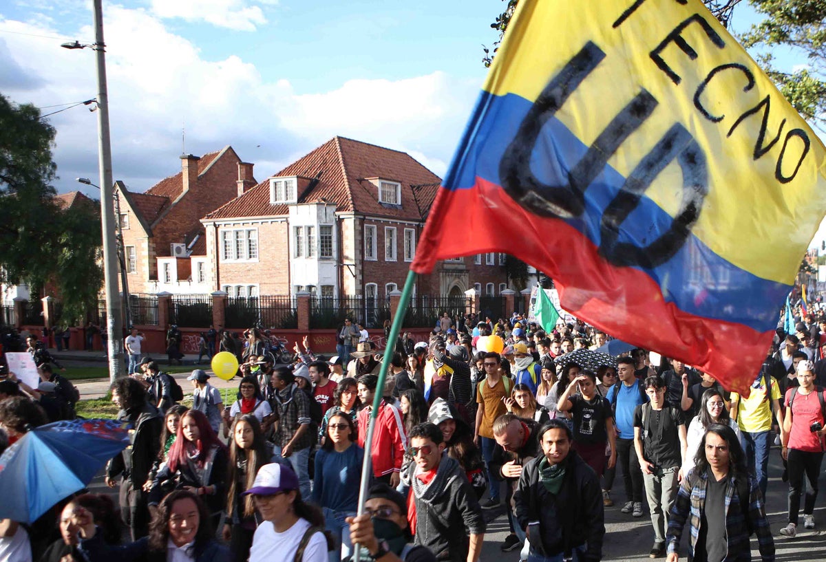 Los estudiantes reclaman por los recursos destinados a ciencia y tecnología.