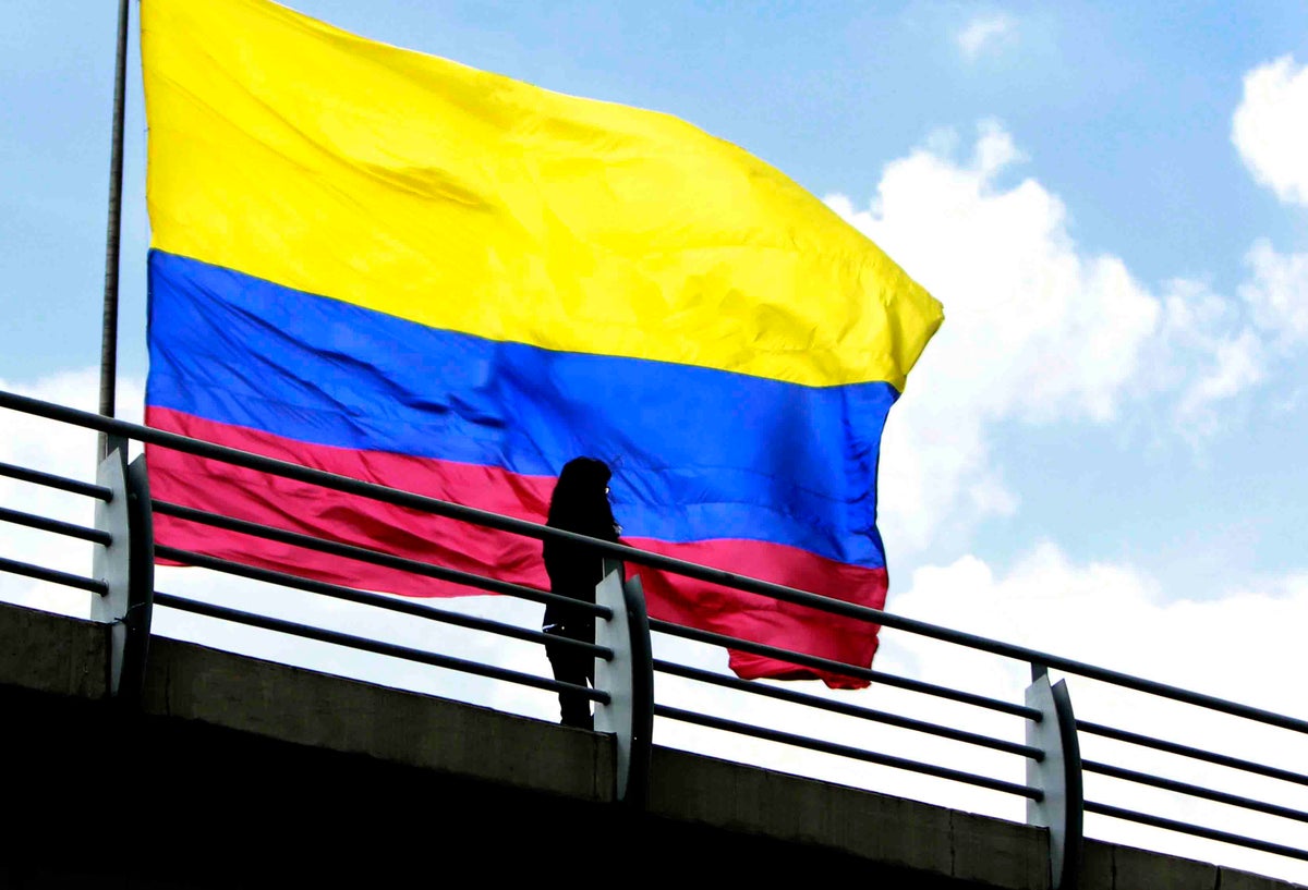 PUENTES PEATONALES PEATONES ESTUDIANTES