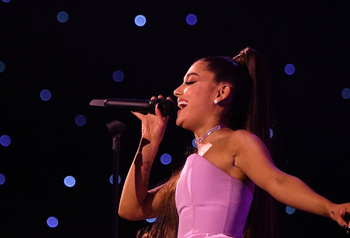 Ariana Grande es acusada de plagio