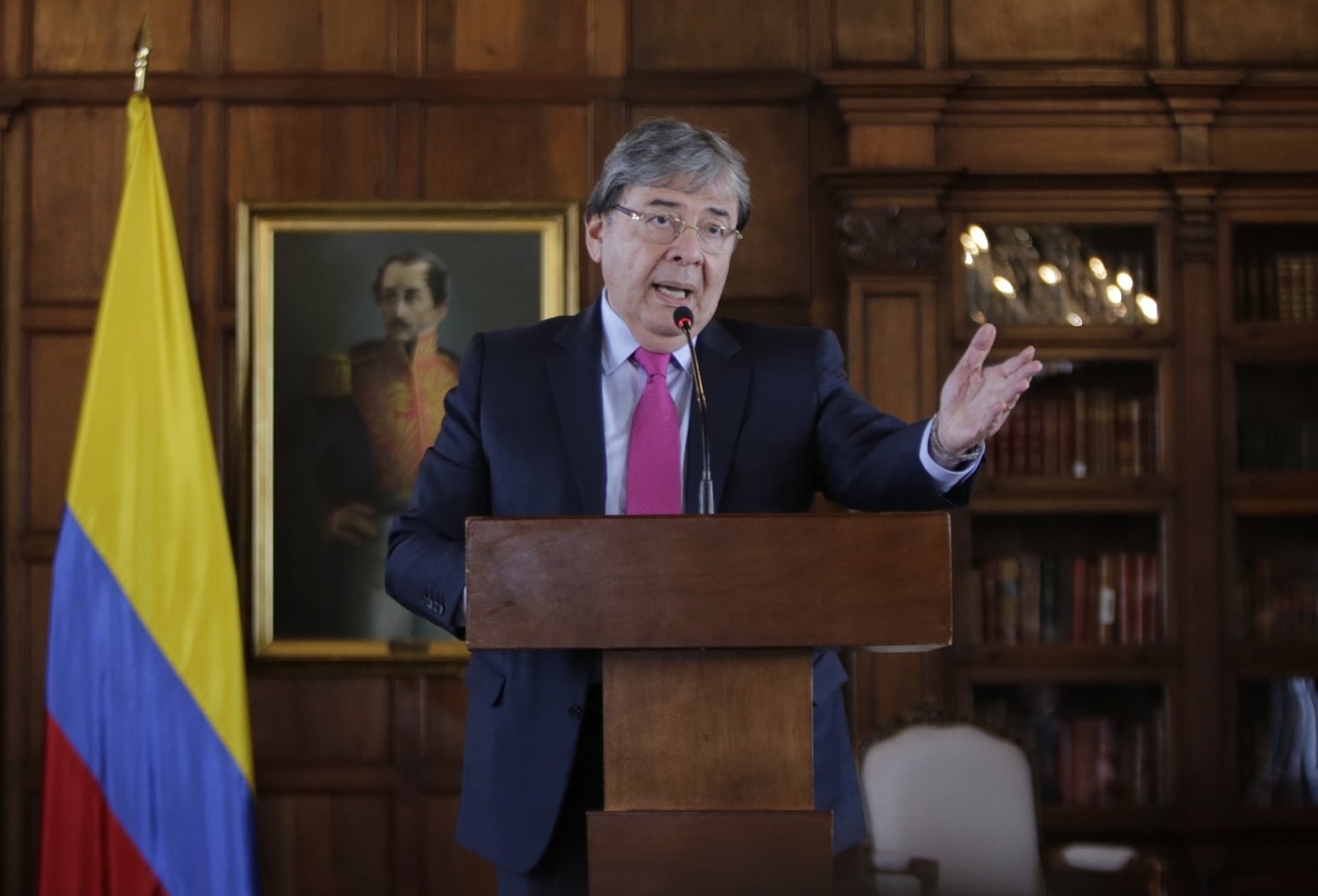 Carlos Holmes Trujillo