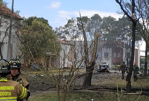Varias viviendas alrededor de la escuela se afectaron.