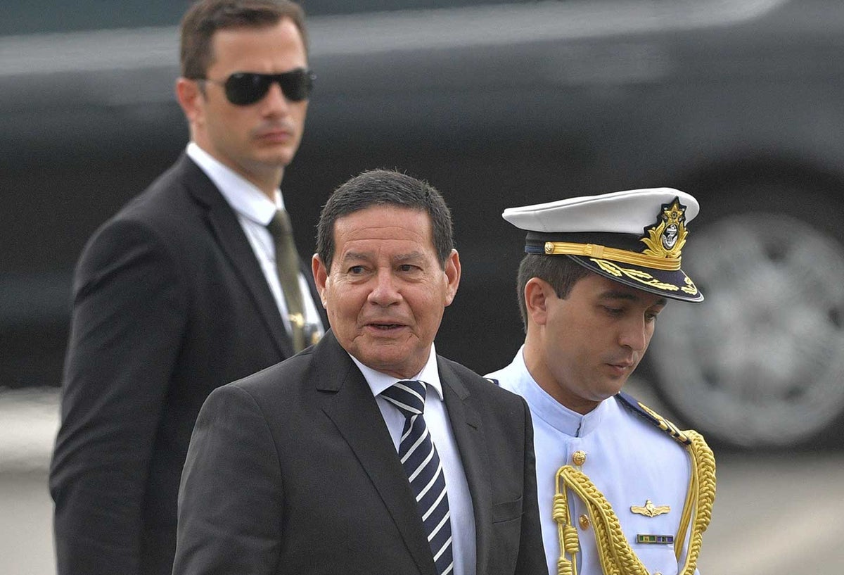Hamilton Mourão respondió al canciller de Jerusalen