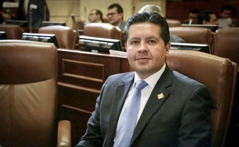 Hernán Estupiñán congresista