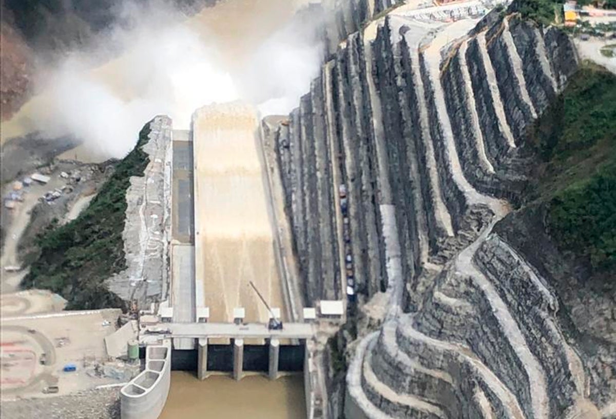 El cierre de la primera compuerta de casa de máquinas en Hidroituango