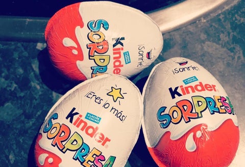Escándalo por huevo Kinder Sorpresa con mensaje alusivo supuestamente al ‘Ku Klux Klan