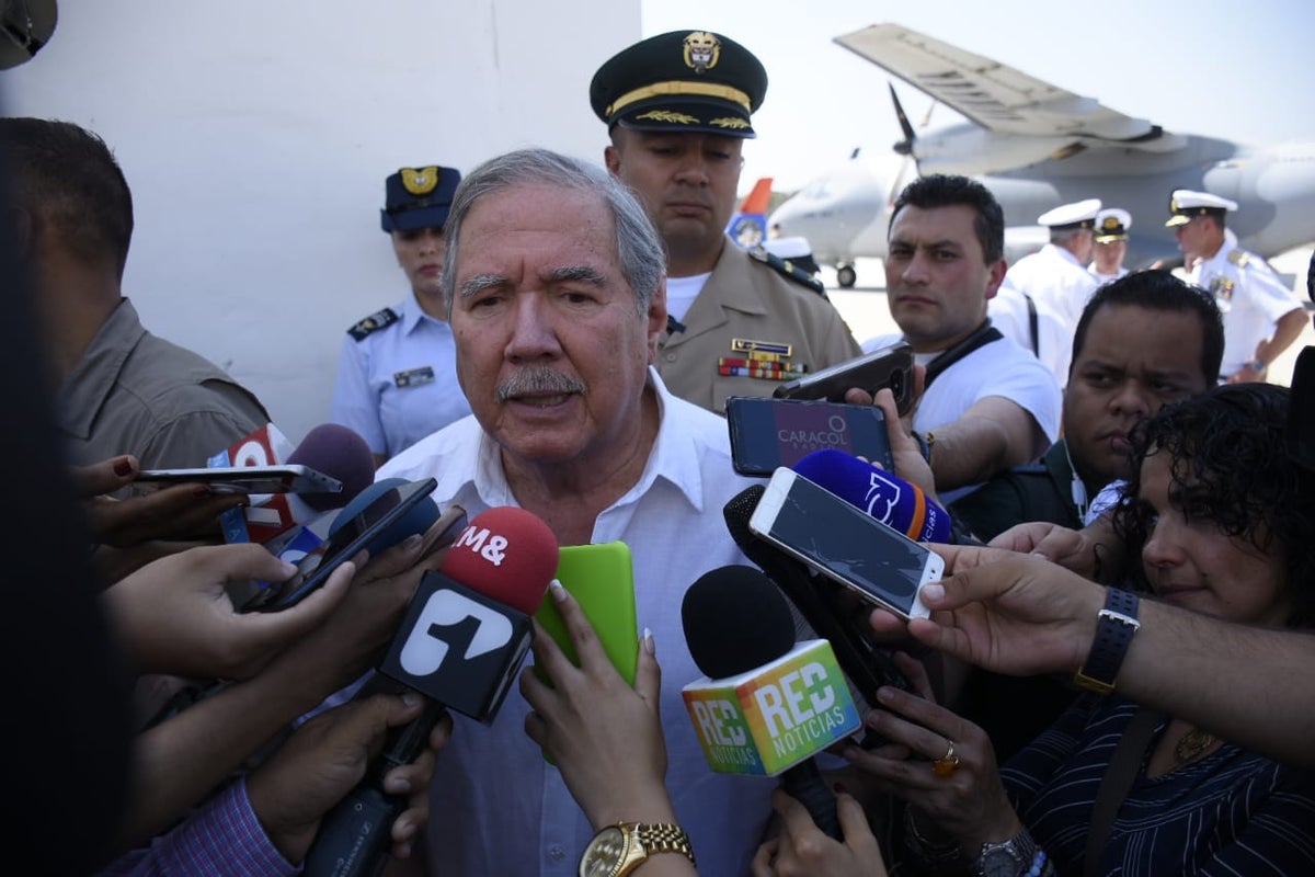 Mindefensa anuncia investigación a guardia de la escuela de cadetes