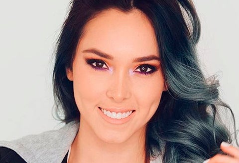 La youtuber plasmó en redes sociales el accidente que sufrió su dentadura