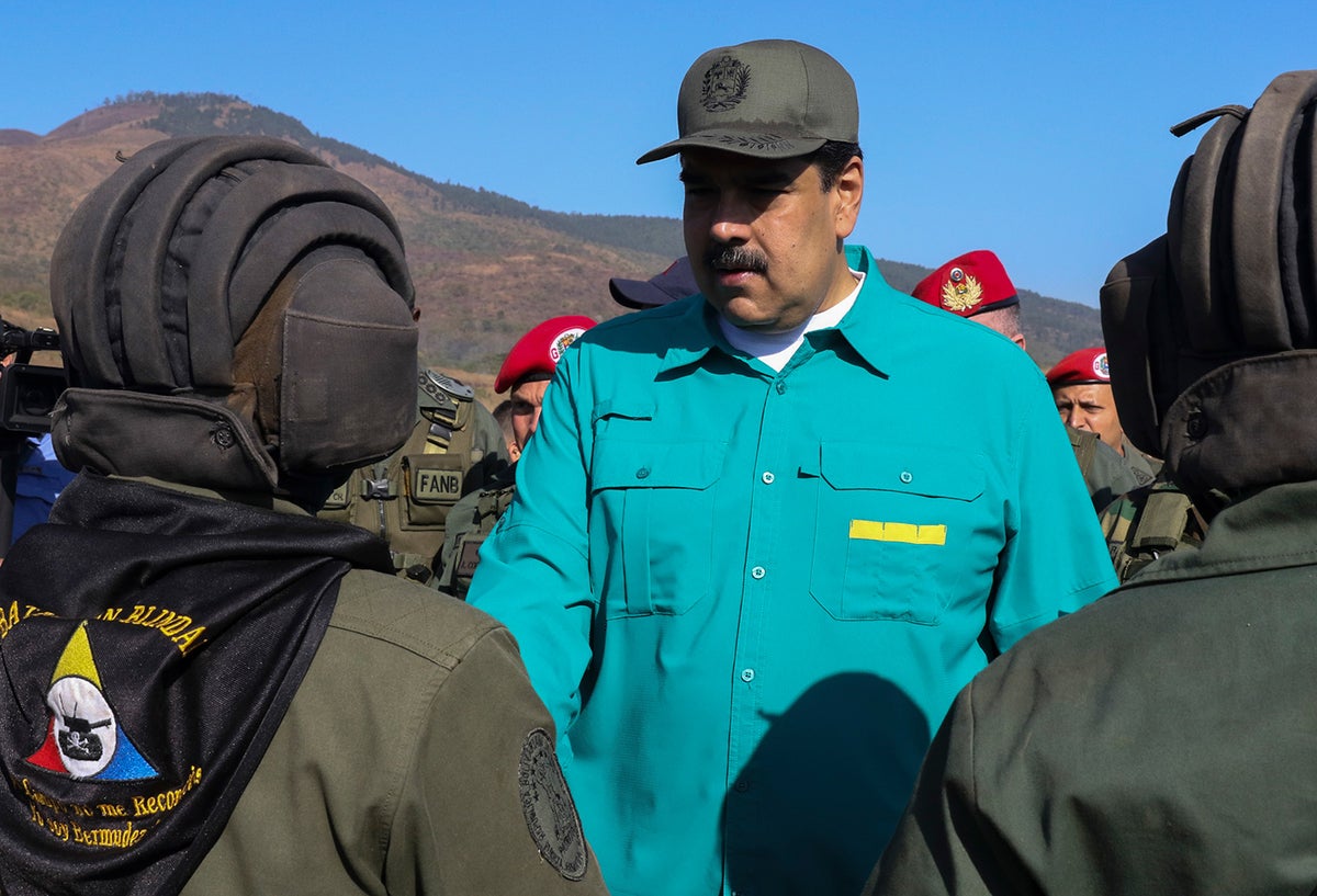 Nicolás Maduro, presidente de Venezuela, en Naguanagua, Carabobo, junto a sus Fuerzas Militares.