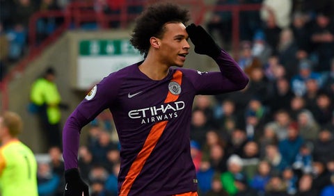 Manchester City sigue a cuatro puntos del Liverpool en la Premier League