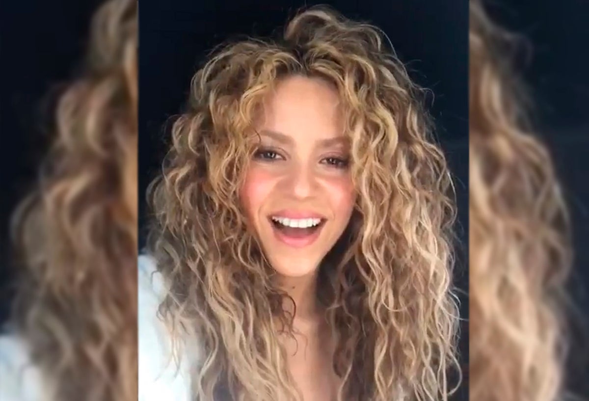 La cantante dejó sin palabras a sus fans luego de que se revelaran algunas imágenes luciendo su cabello bastante corto.