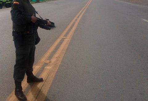 Autoridades resguardan carreteras de Colombia