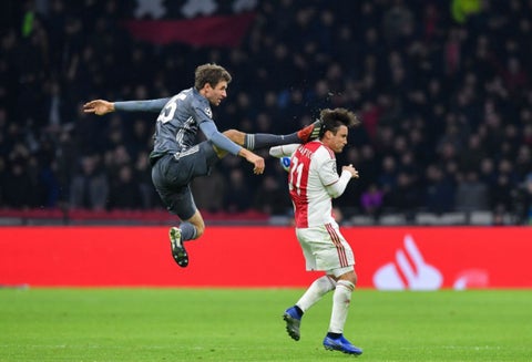 Thomas Müller sancionado por esta falta a jugador del Ajax