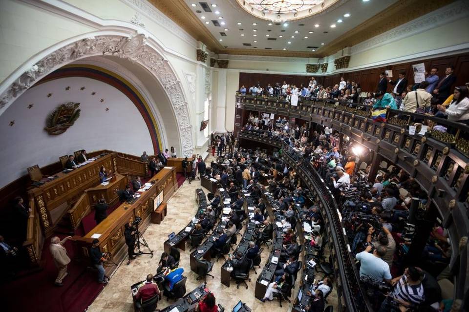 En Parlamento venezolano habría un explosivo