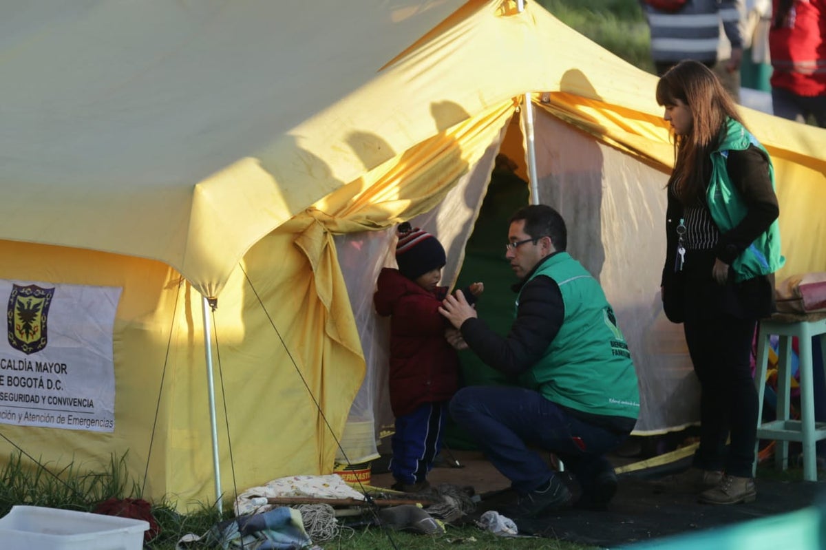 Venezolanos en campamento son desalojados
