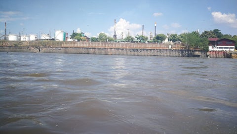 Vista de Barrancabermeja desde el Magdalena