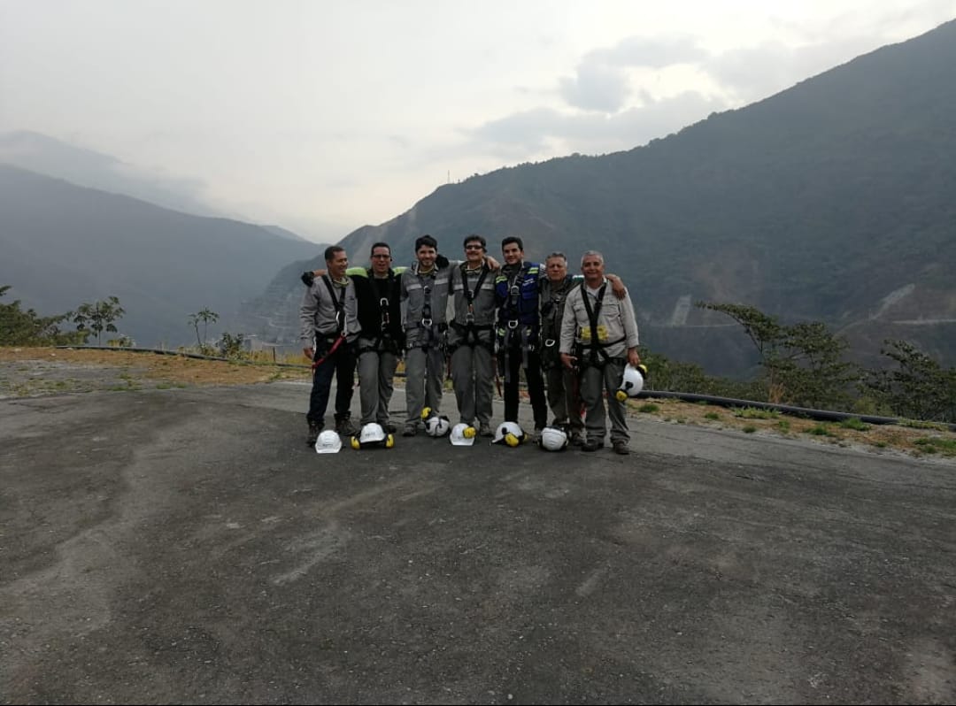 Emotivo recibimiento a las 7 personas que cerraron la Casa de Máquinas en Hidroituango