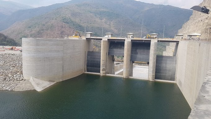 Hidroituango abre compuertas del vertedero