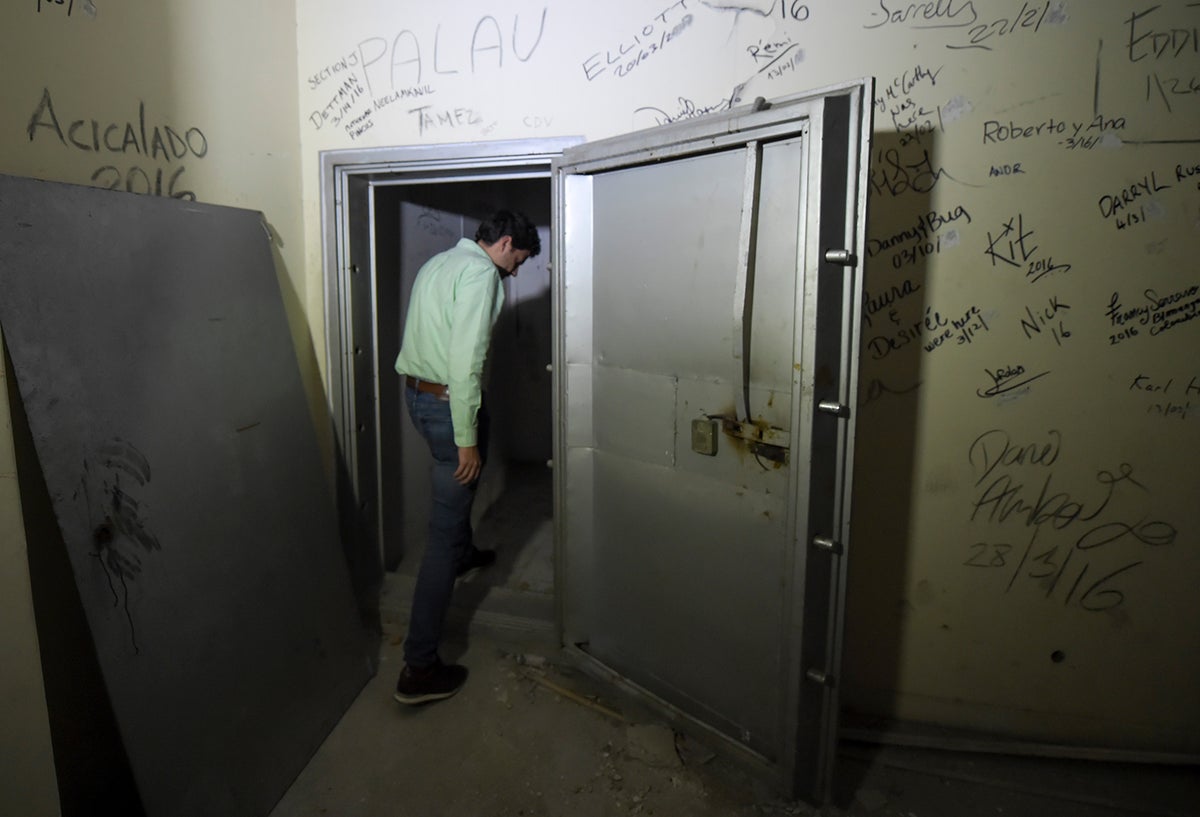 La caja fuerte que Pablo Escobar tenía dentro del edificio Mónaco, en Medellín