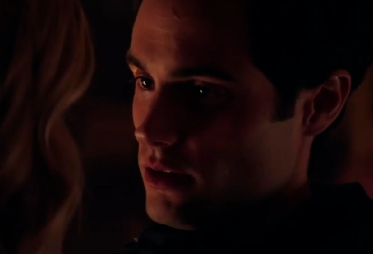 La famosa serie ya dio inició a la continuación de la historia basada en los libros de Carolina Kepnes.