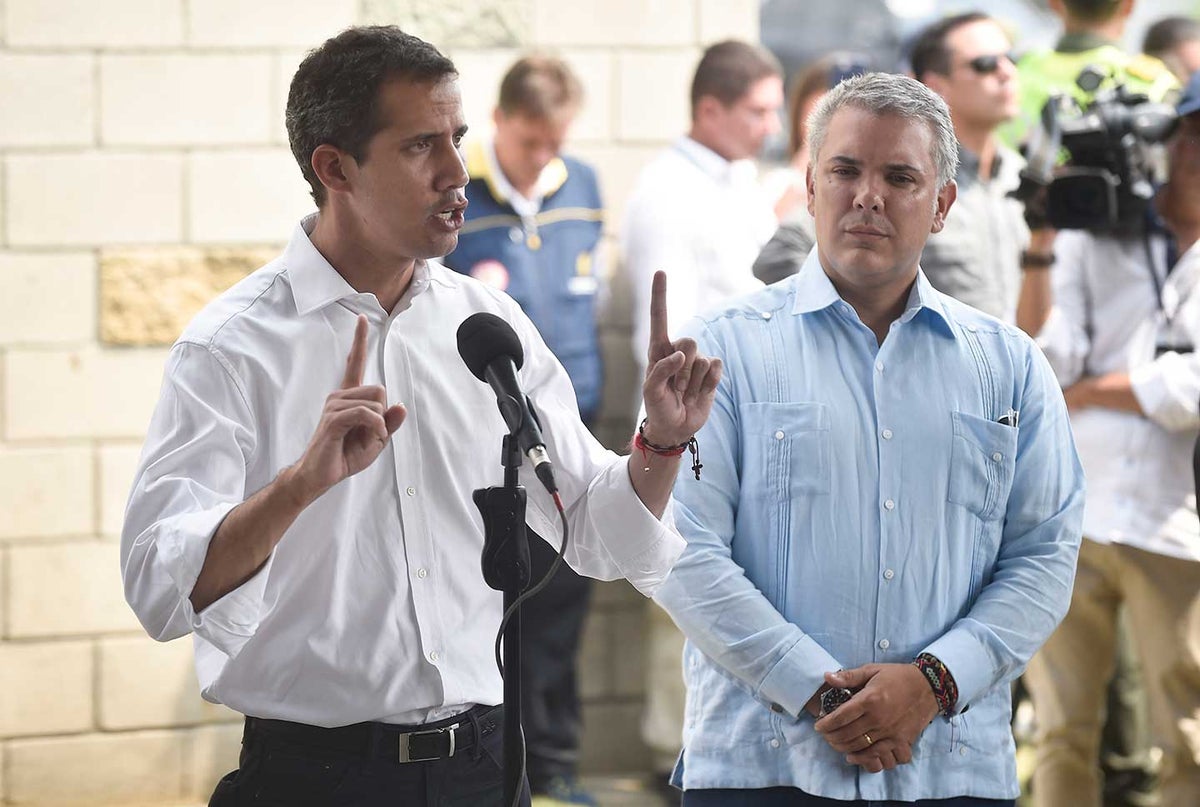 Juan Guaidó junto a Iván Duque