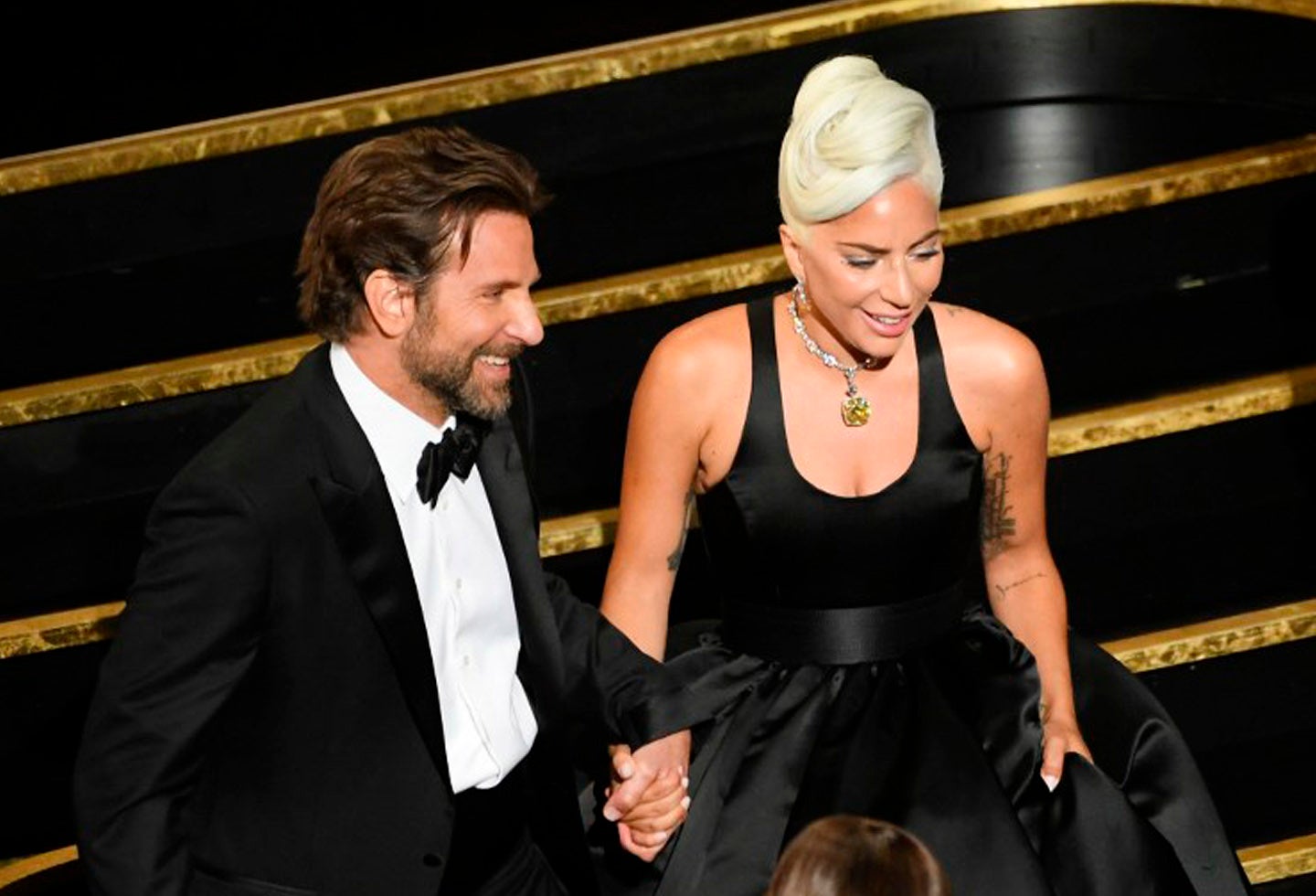 Los rumores de un posible romance han comenzado a tomar fuerza en los medios y los fans de ambos artistas.