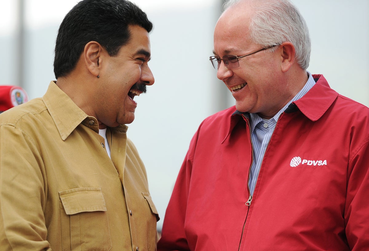 Nicolás Maduro y Rafael Ramírez, el 5 de agosto de 2013 en Caracas