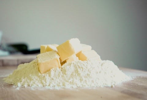 Los jóvenes crean proteína de levadura que sirve para fabricar cualquier producto lácteo.