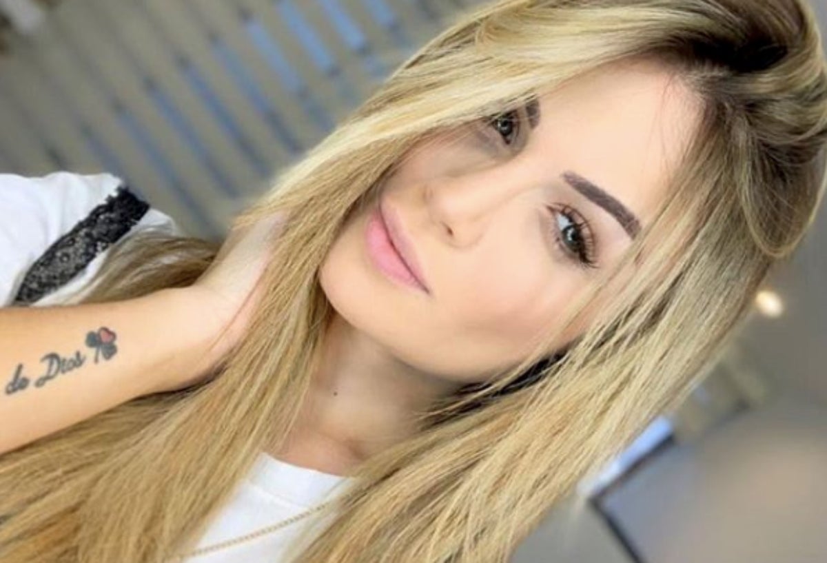 Sara Uribe después de dar a luz